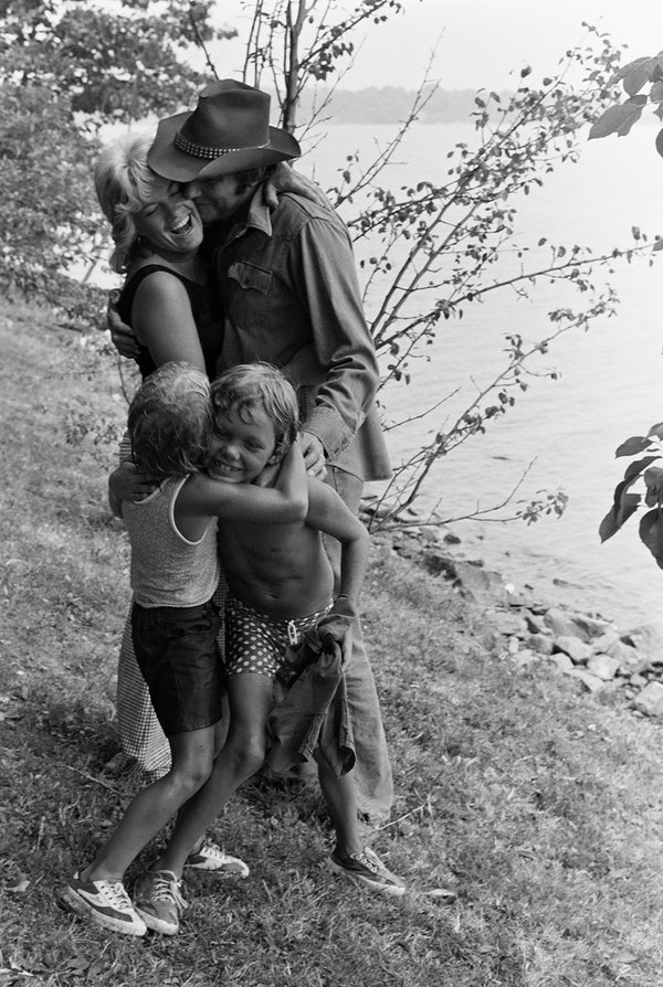 Bobby Bare and family, 1975